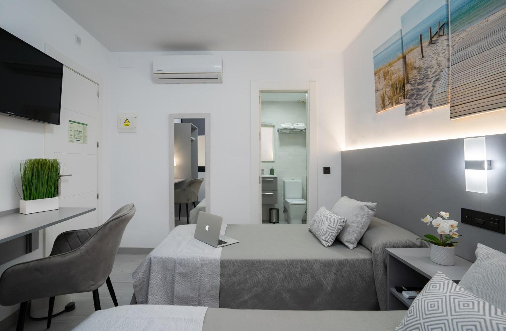 Stay Belonio L'Prados Màlaga Pokoj fotografie